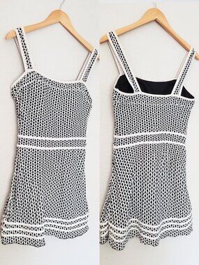 Shore Shapes Swim Dress 12 Black White Geometric 1Piece Tummy Control‎ Skirted